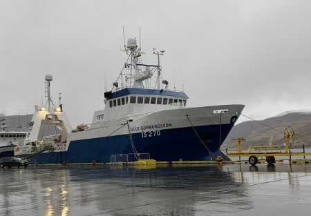 Sjómenn skrifa undir tímamóta kjarasamning við útgerðarmenn